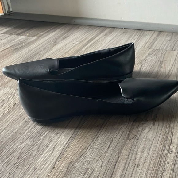 Pointed Toe Black Women's Flats by Musshoe - Picture 5 of 9